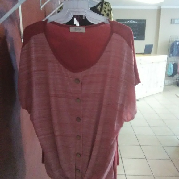 Womens clothing - Picture 5 of 7